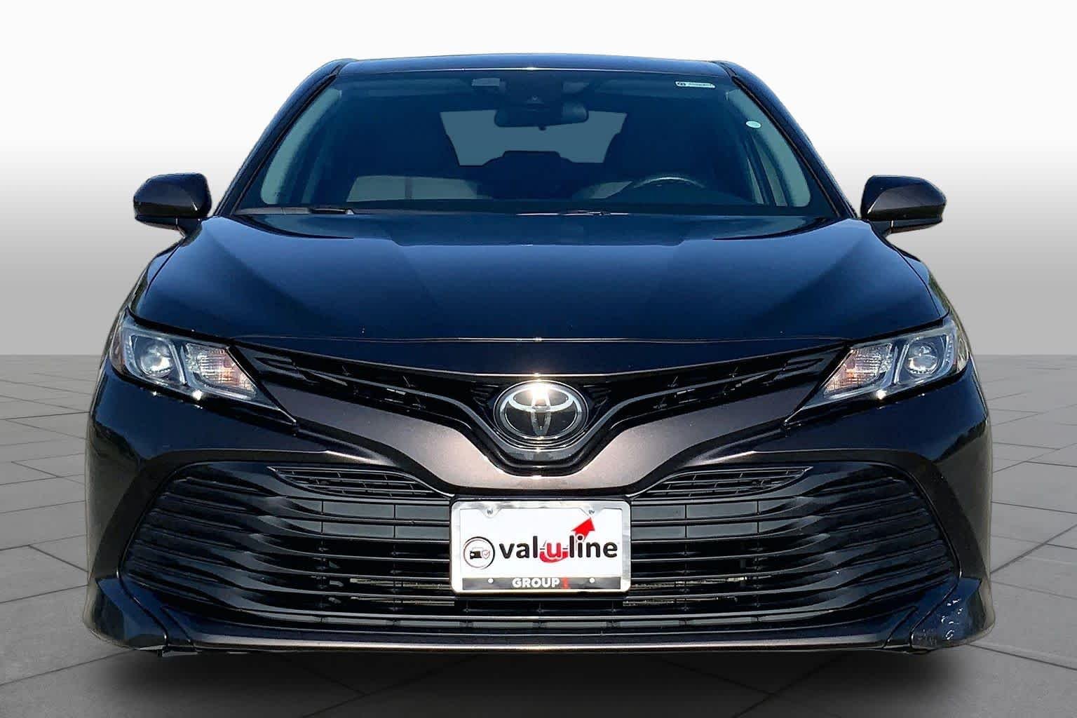 Used 2019 Brownstone Toyota LE image 4