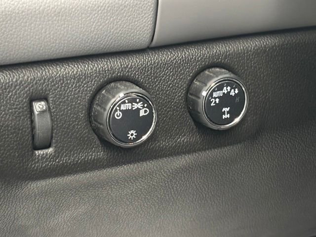 Used 2020 Blue Chevrolet LT image 18