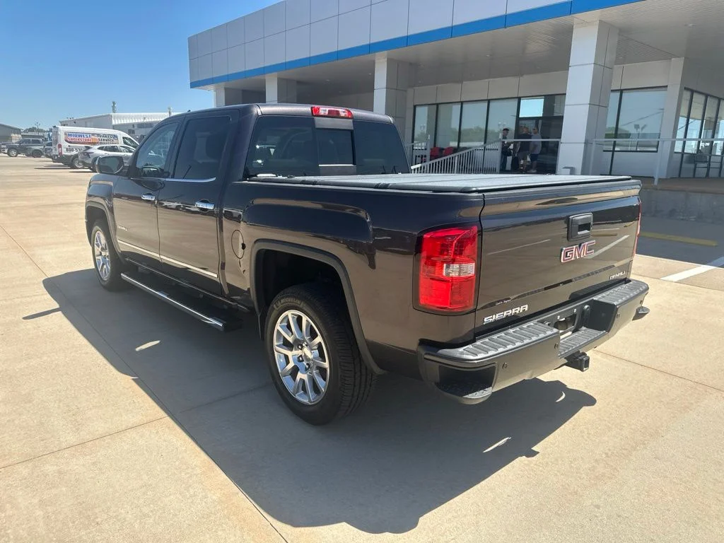 Used 2015 Gray GMC Denali image 35