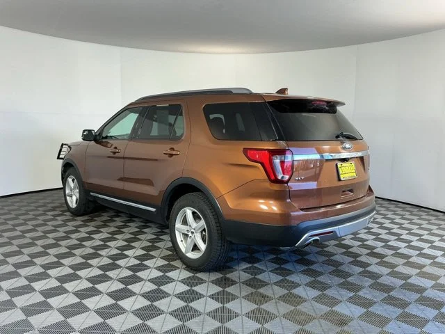 Used 2017 Canyon Ridge Metallic Ford XLT image 7