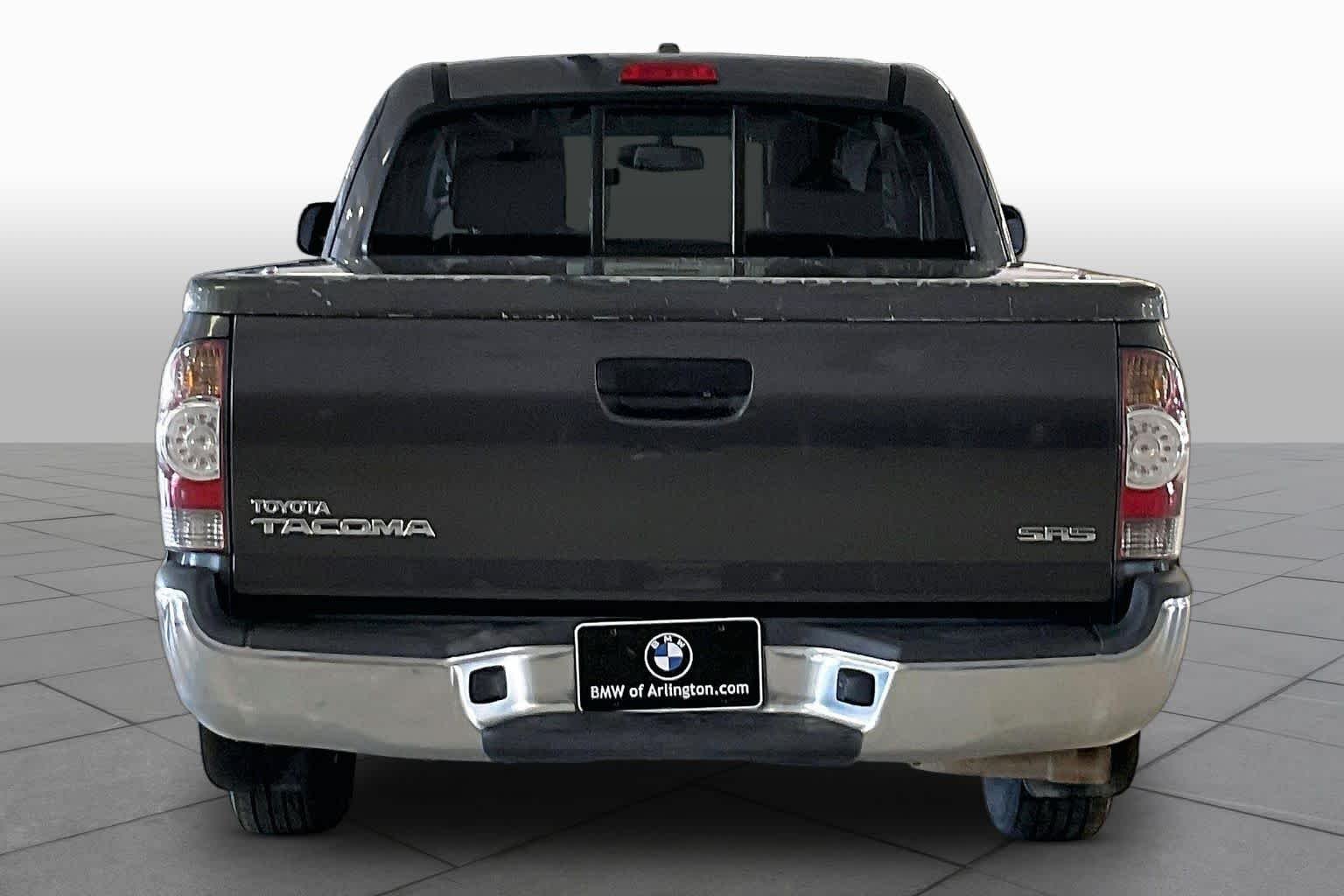 Used 2010 Magnetic Gray Metallic Toyota  image 4