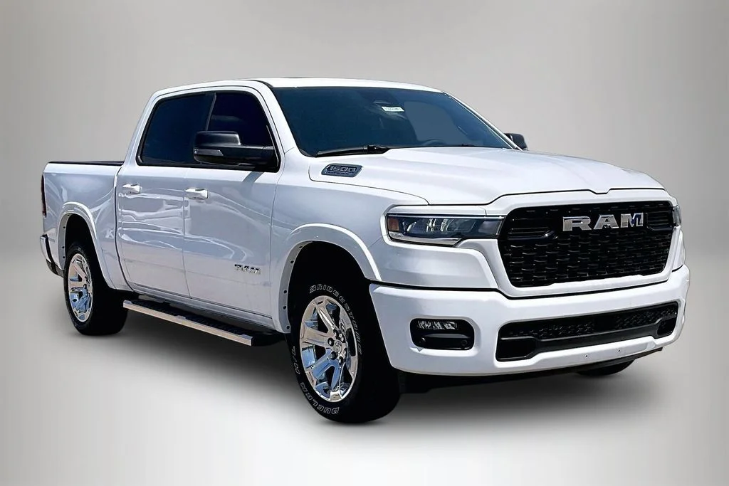 New 2026 Bright White Clear-Coat Exterior Paint RAM Big Horn/Lone Star image 1