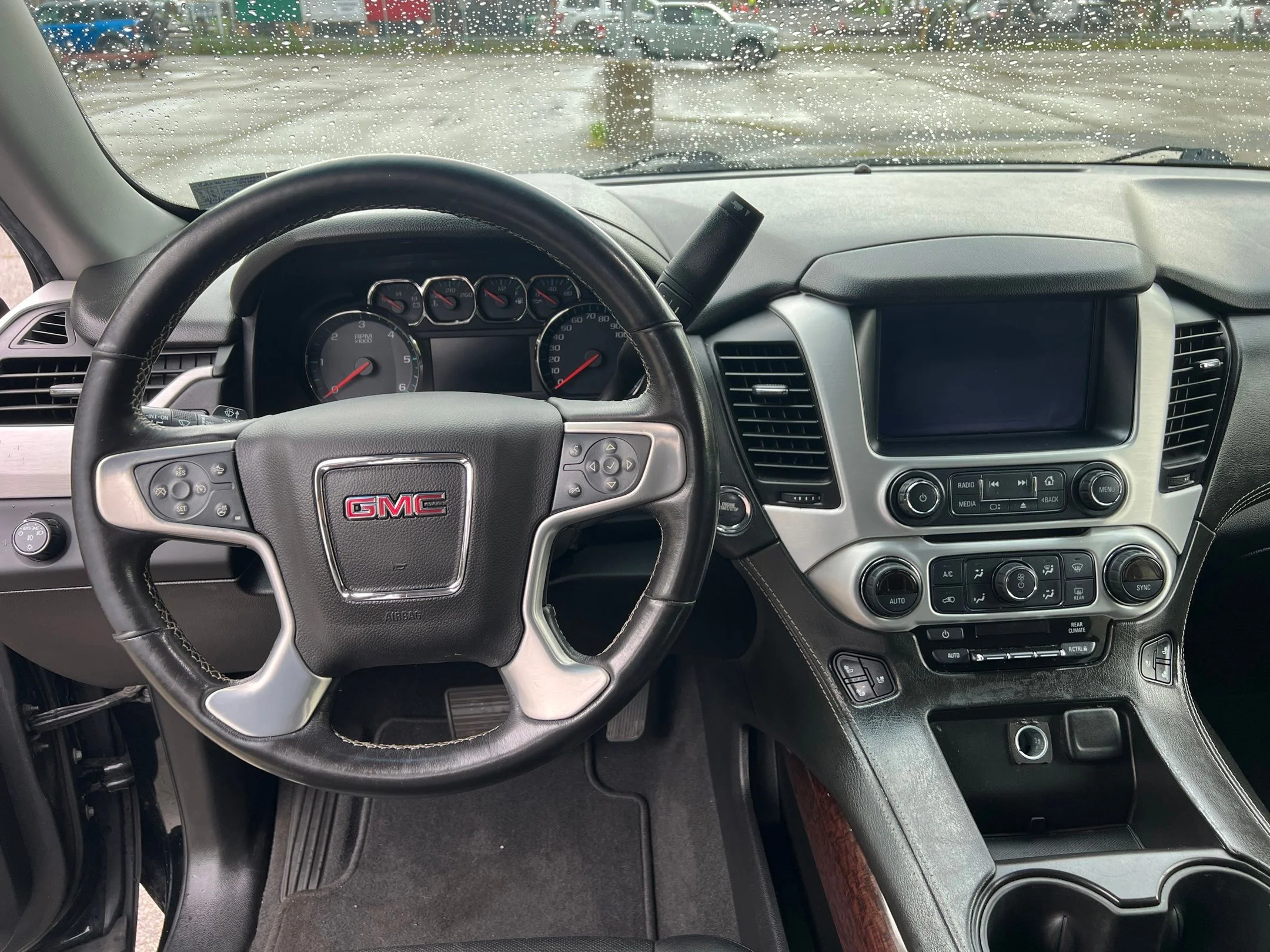 Used 2020 Black GMC SLT image 21