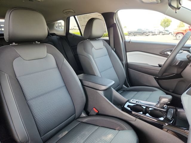 2026 Chevrolet Trax LT - Photo 14