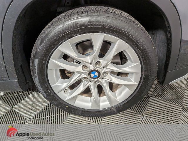 Used 2015 Gray BMW xDrive28i image 40