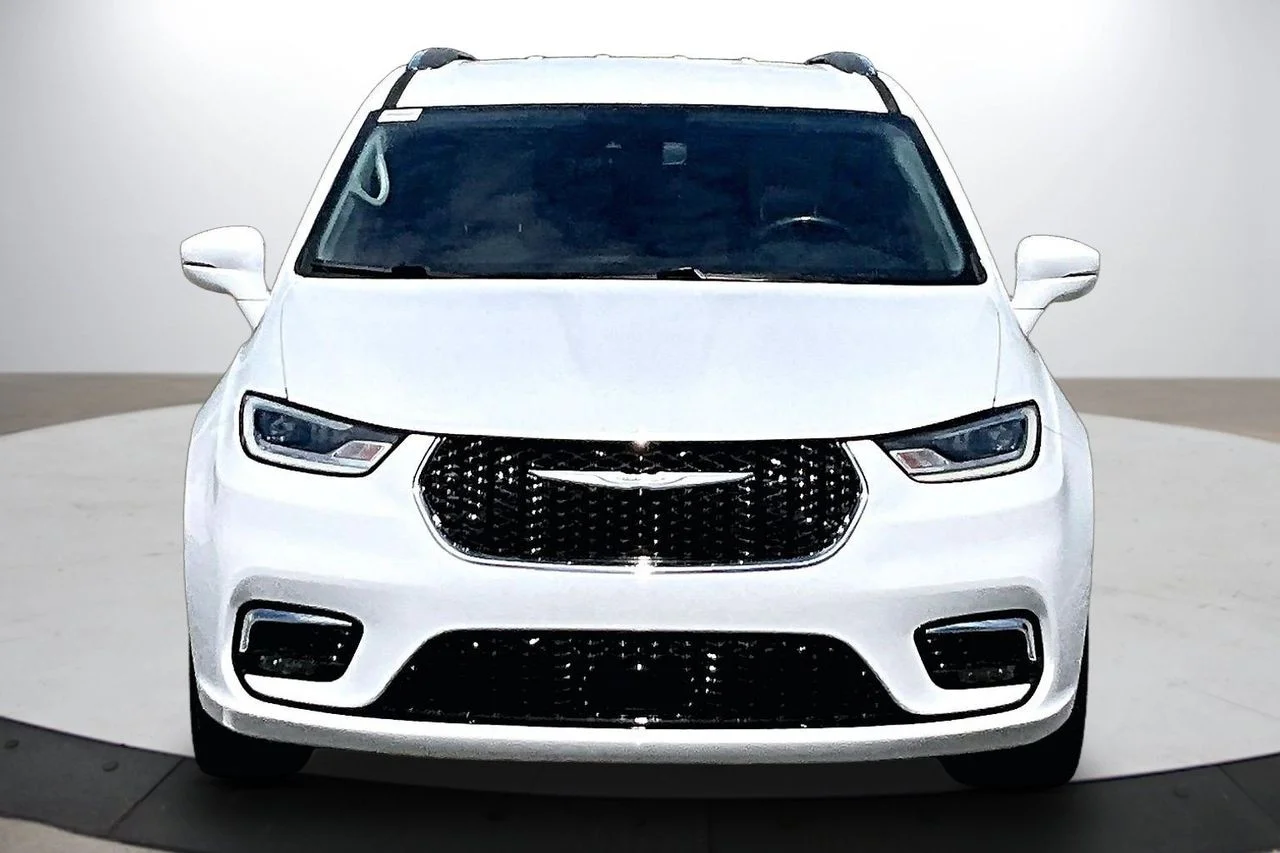 Certified Used 2021 White Chrysler Touring L image 3
