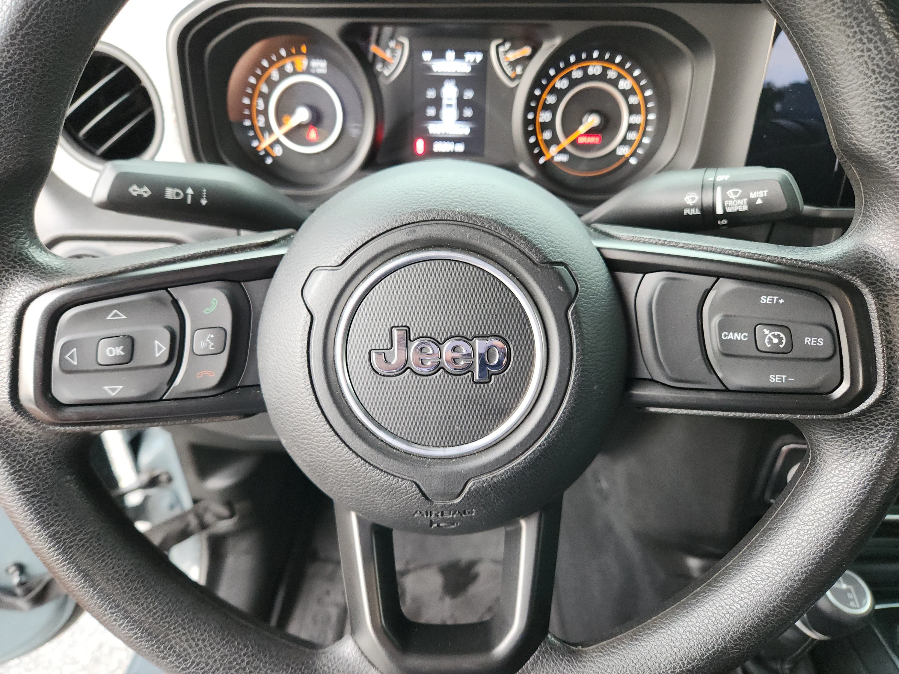 Used 2024 Anvil Clear Coat Jeep Sport image 34