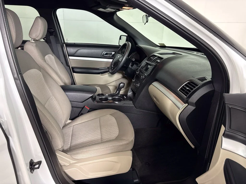 Used 2018 White Ford Base image 14
