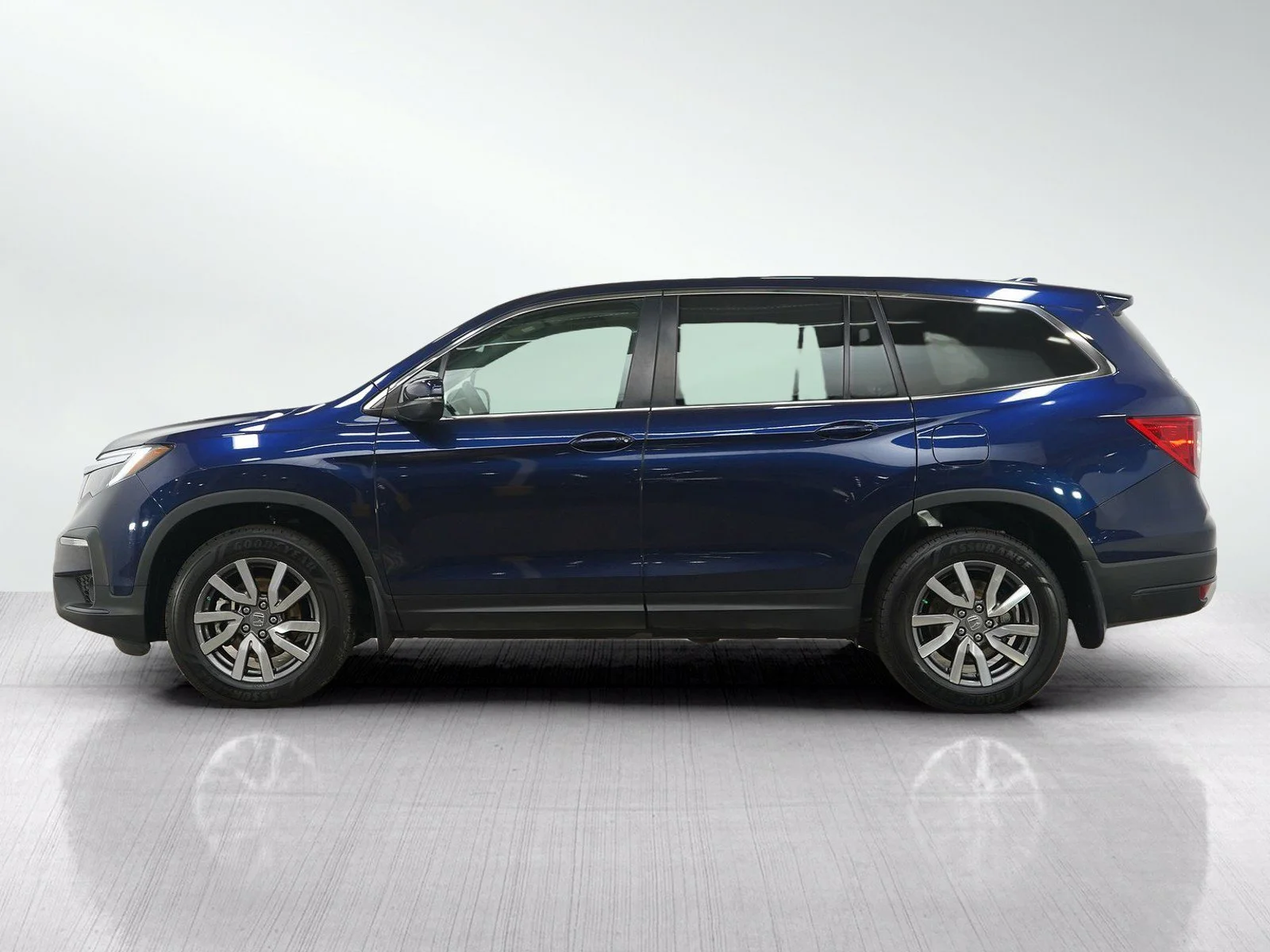 Used 2022 Honda Pilot EX-L with VIN 5FNYF6H54NB018661 for sale in Burnsville, Minnesota