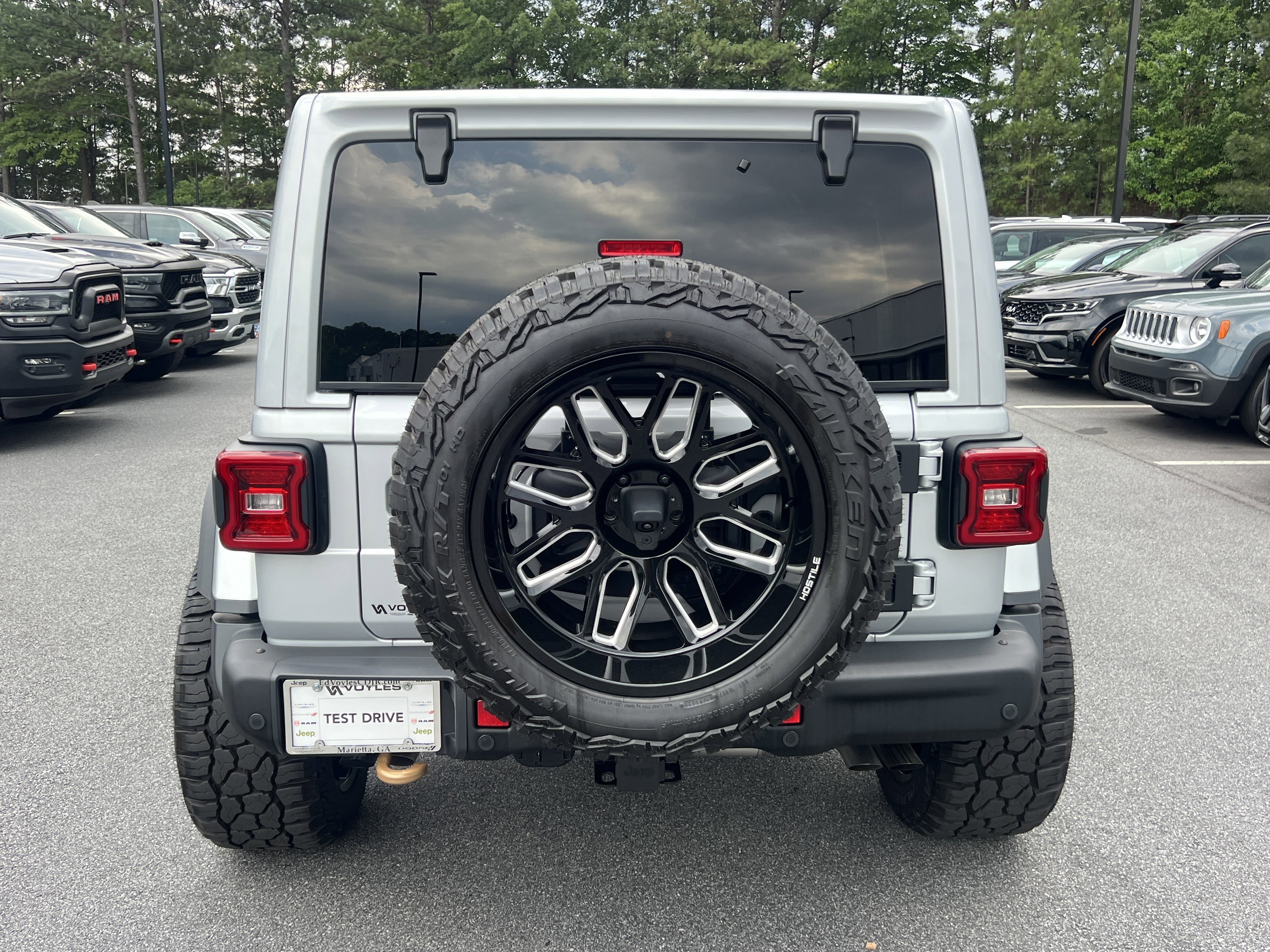 Used 2024 Silver Zynith Clearcoat Jeep Rubicon 392 image 7