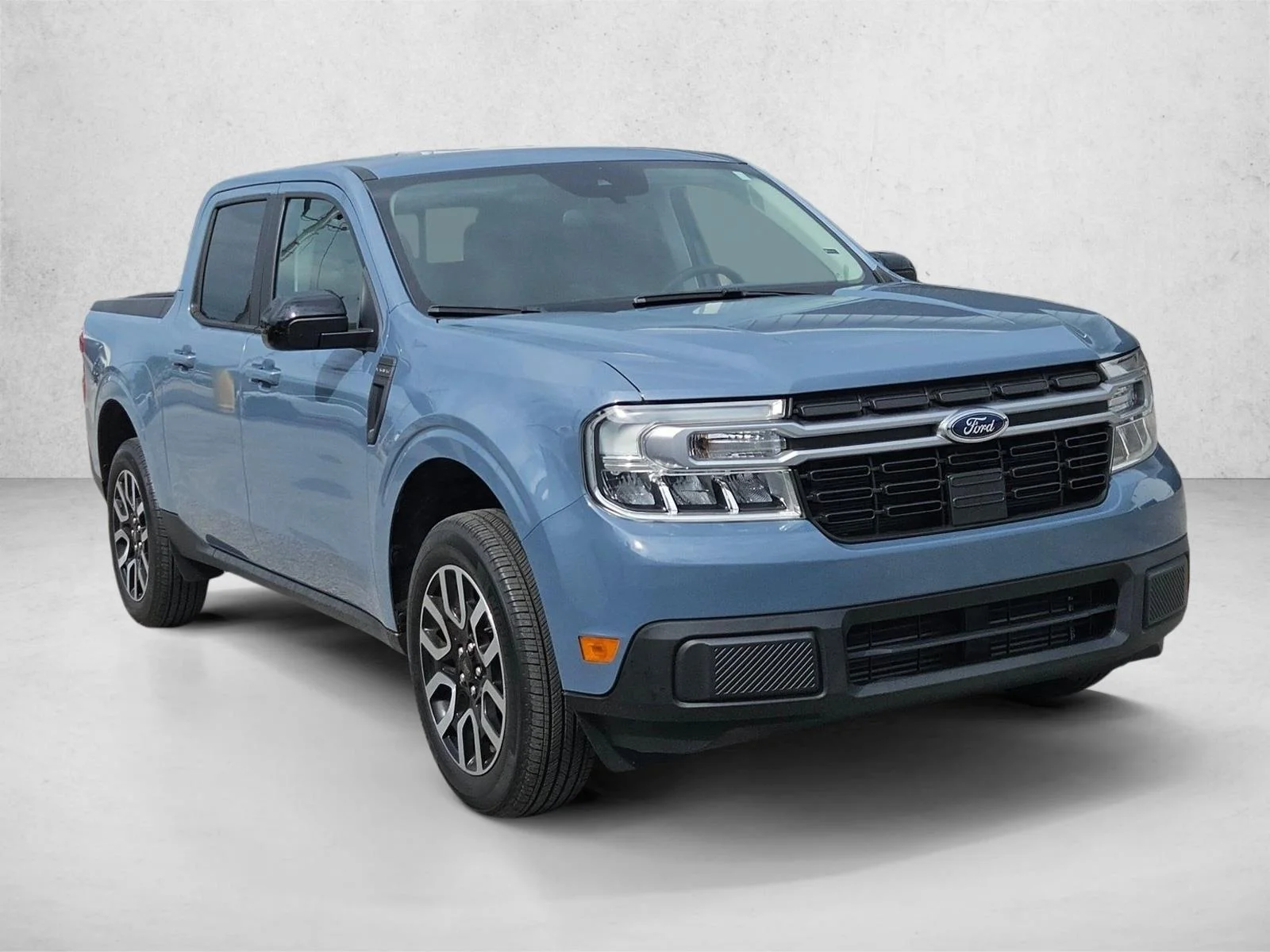 Used 2024 Azure Gray Metallic Tri-Coat Ford LARIAT image 3