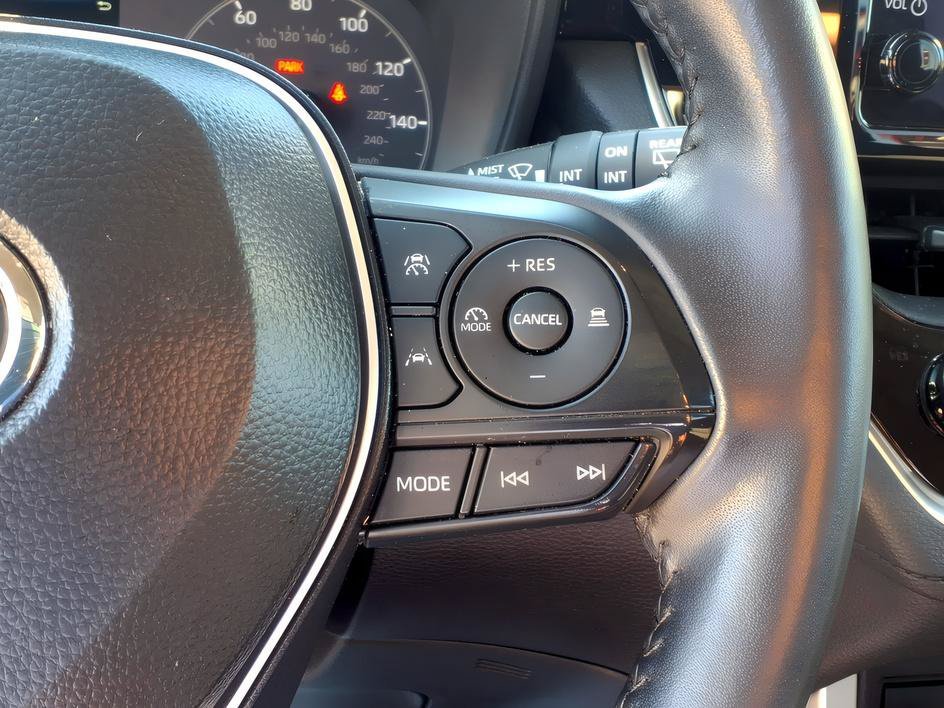 Used 2025 Silver Toyota LE image 25