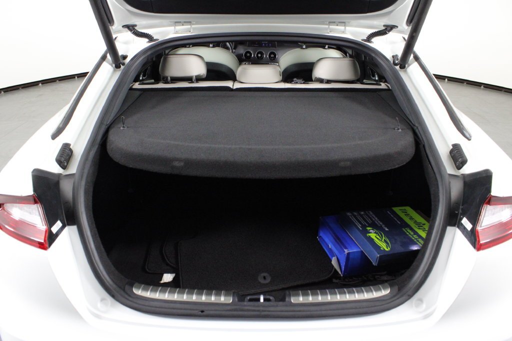Used 2019 White Kia GT2 image 15