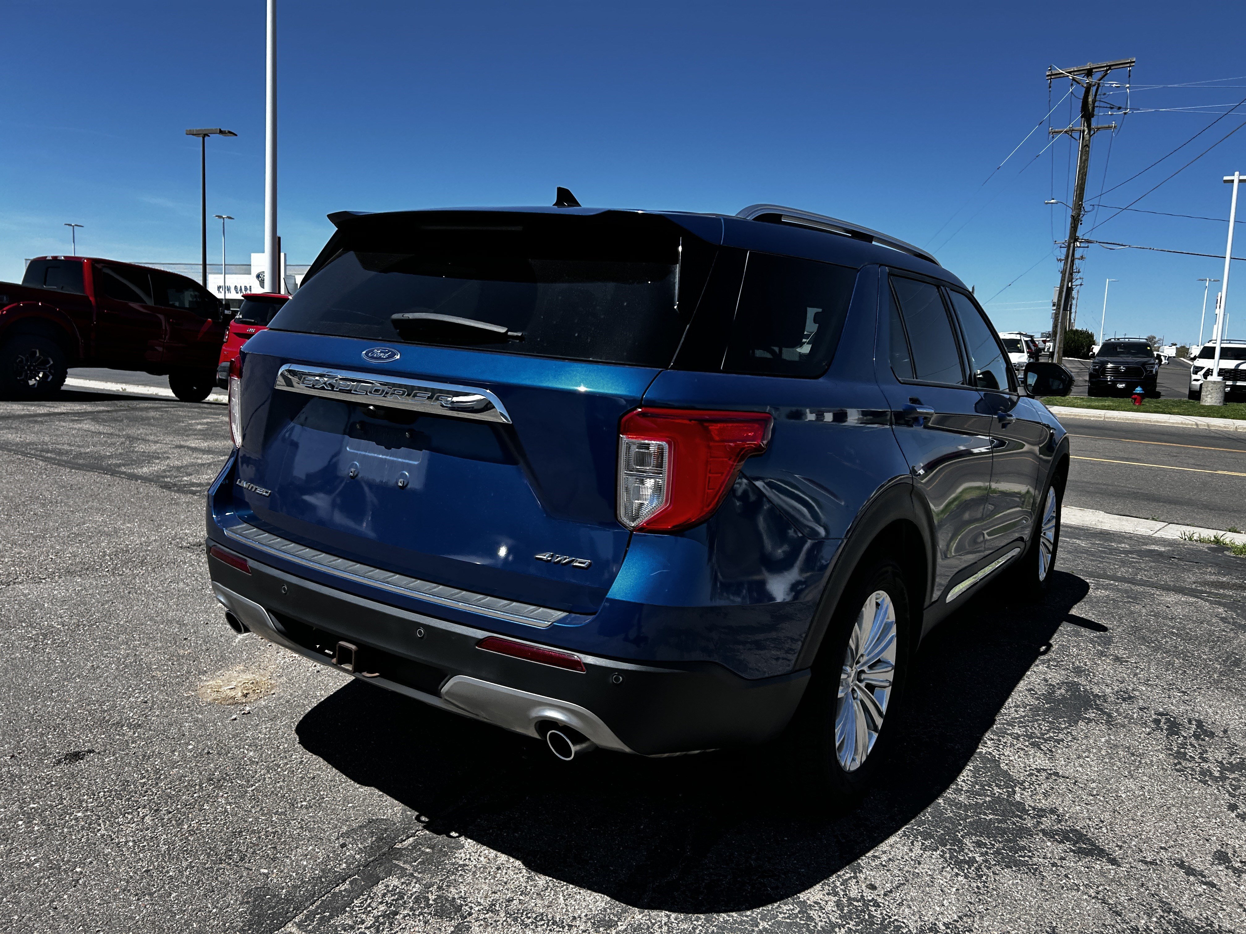 Used 2021 Atlas Blue Metallic Ford Limited image 5