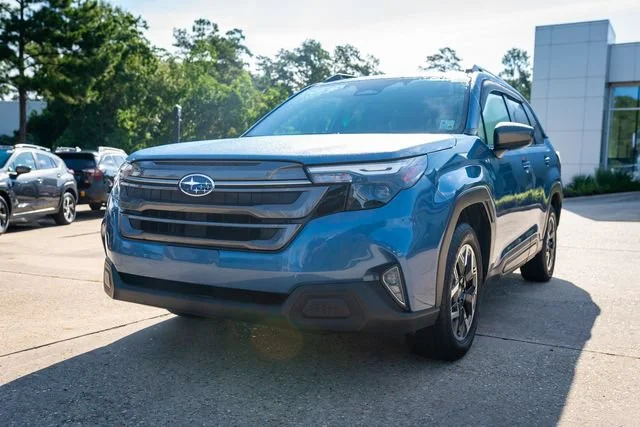Certified Used 2025 Horizon Blue Pearl Subaru Premium image 11