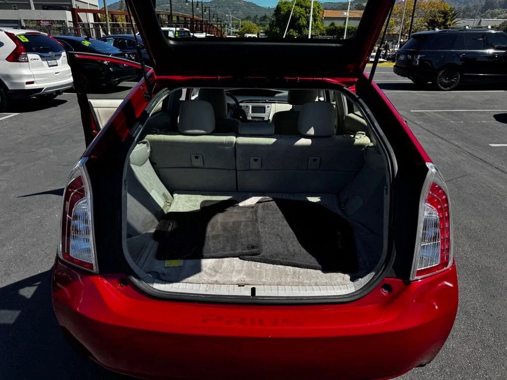Used 2013 Red Toyota Two image 9