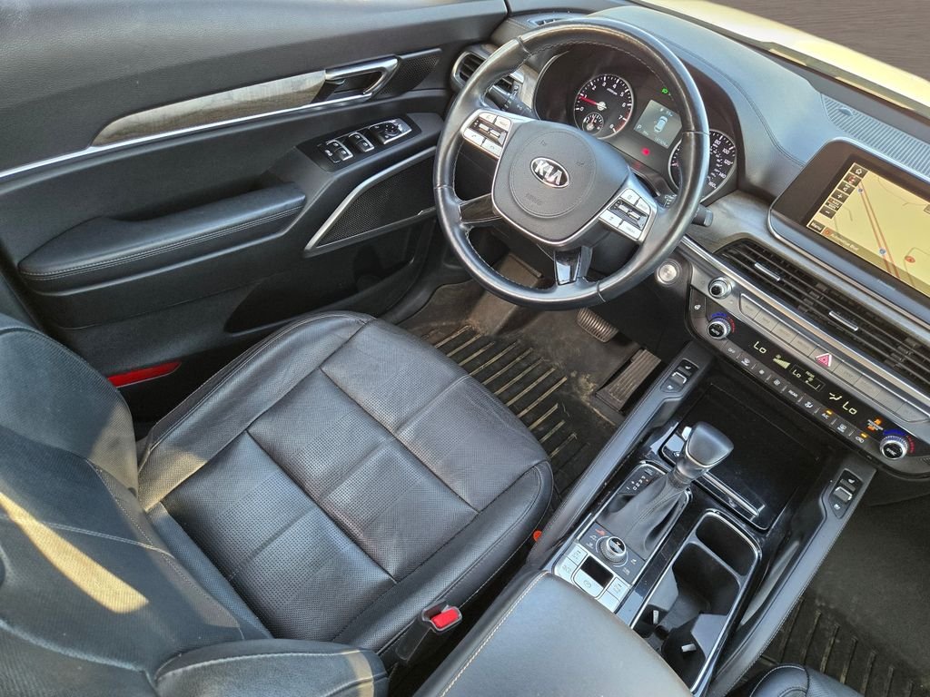 Used 2020 White Kia EX image 15