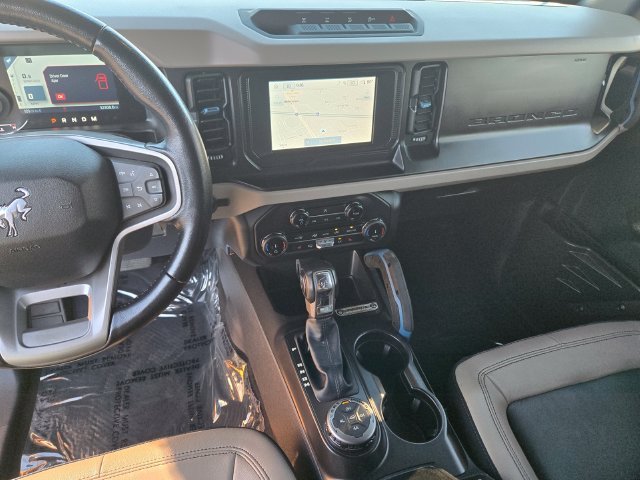 Used 2022 Orange Ford Wildtrak image 17