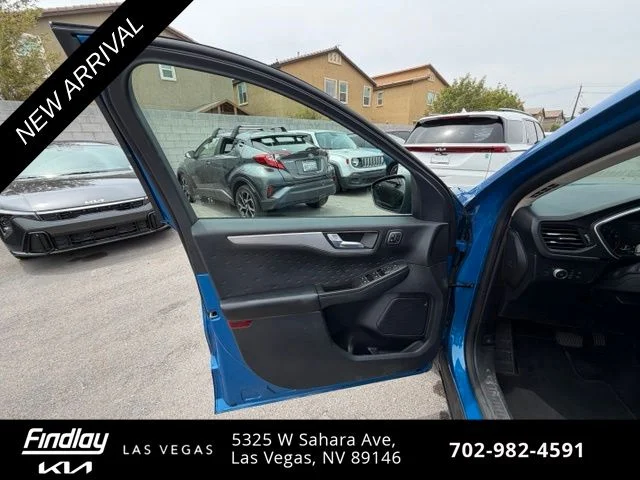 Used 2020 Blue Ford SEL image 8