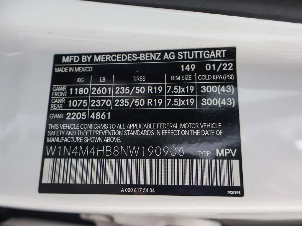 Used 2022 Polar White Mercedes-Benz GLB 250 image 52