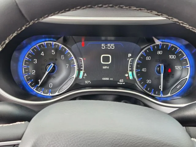 Used 2026 Silver Chrysler Select image 22