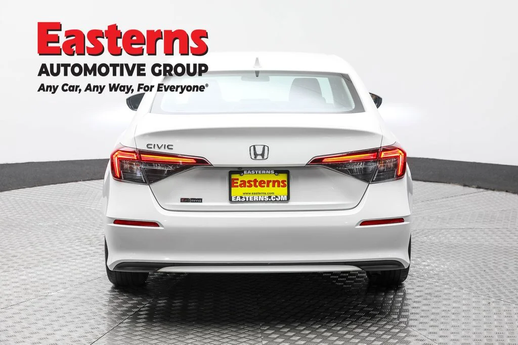 Used 2025 White Honda LX image 6
