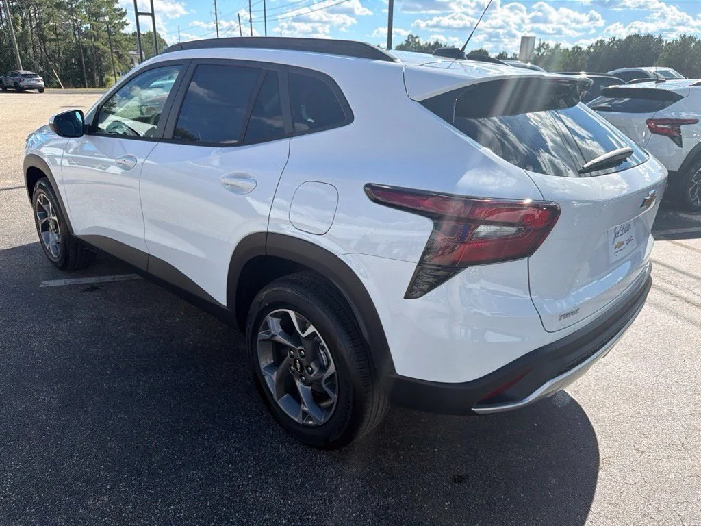 New 2026 Summit White Chevrolet LT image 3