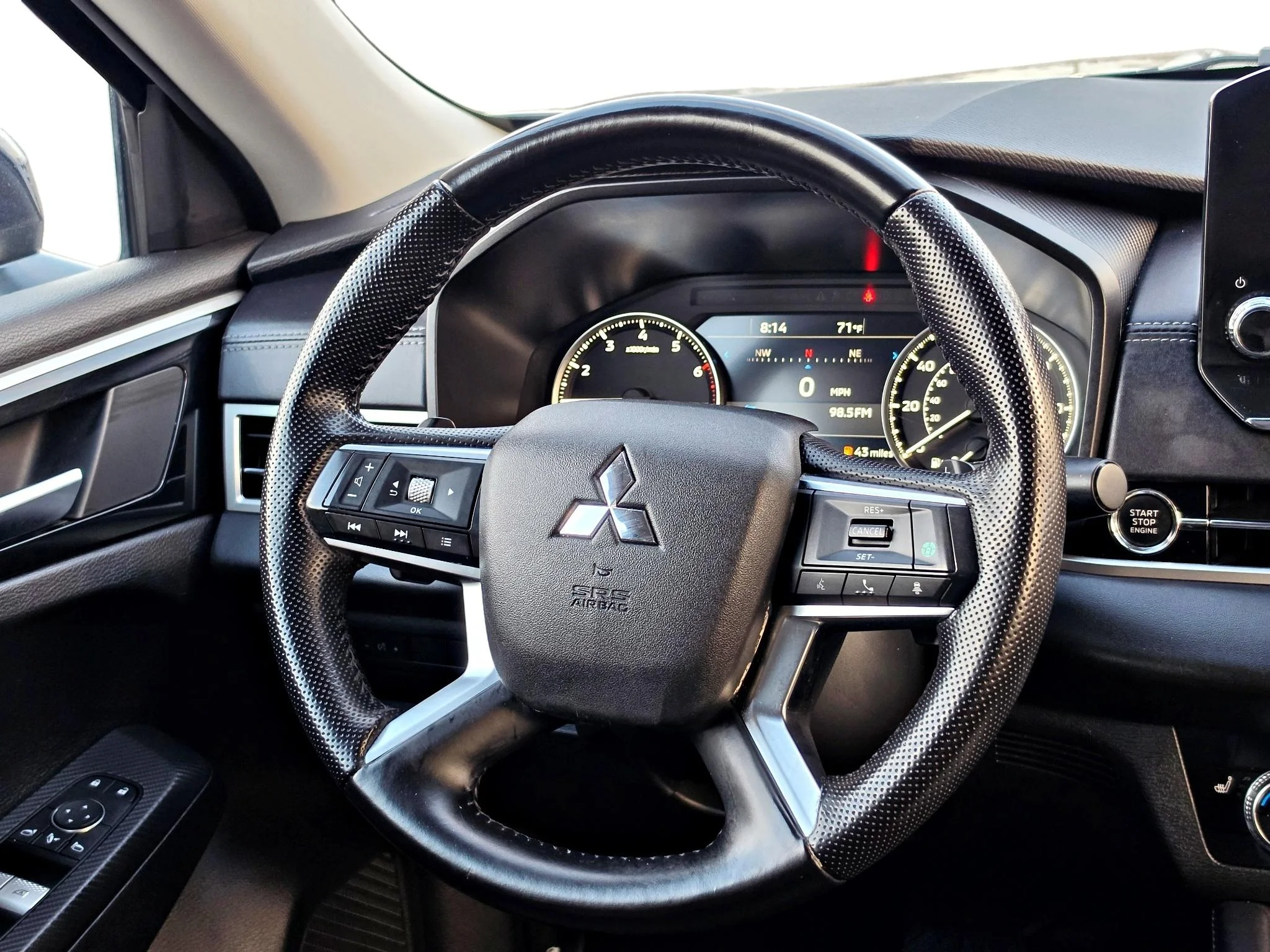 Used 2024 Cosmic Blue Metallic Mitsubishi SE image 12