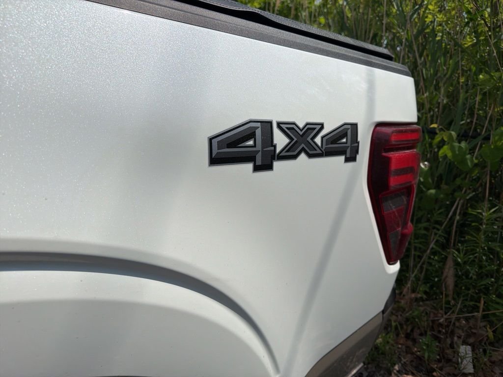 Used 2025 White Ford King Ranch image 9