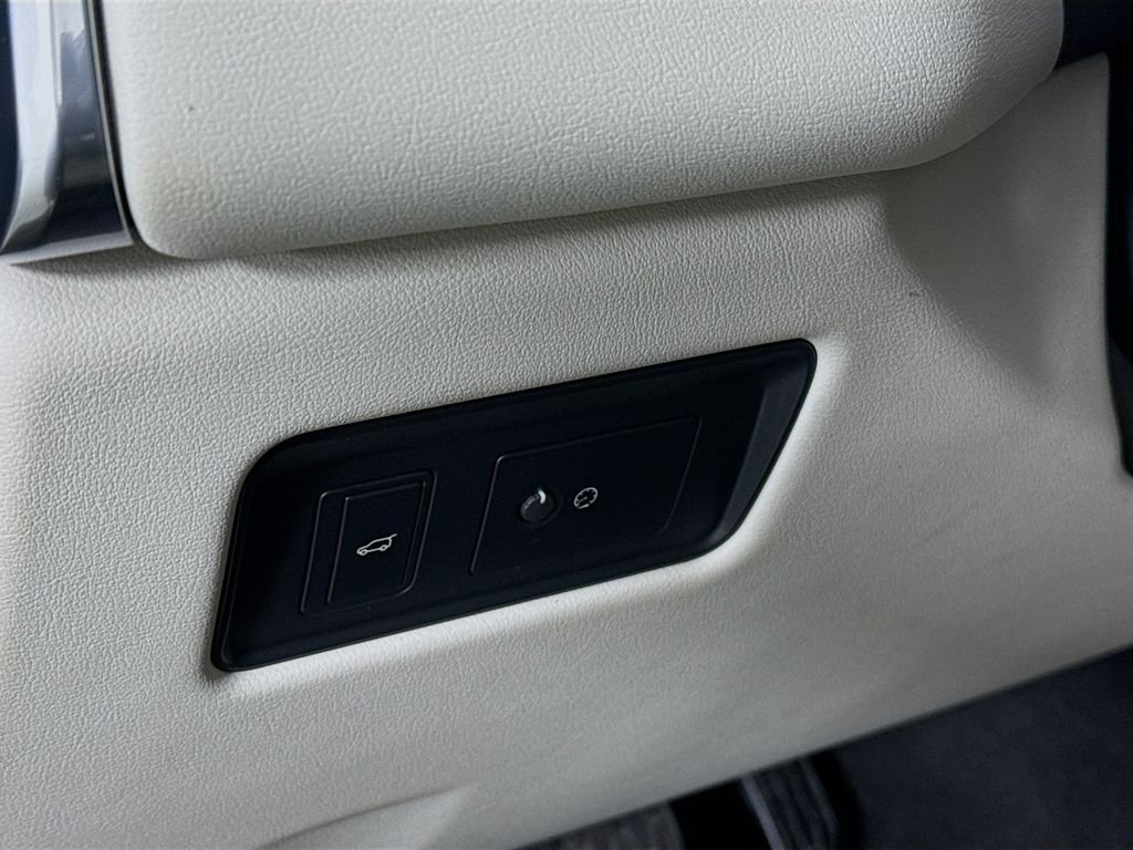 Certified Used 2021 Black Jaguar S image 11