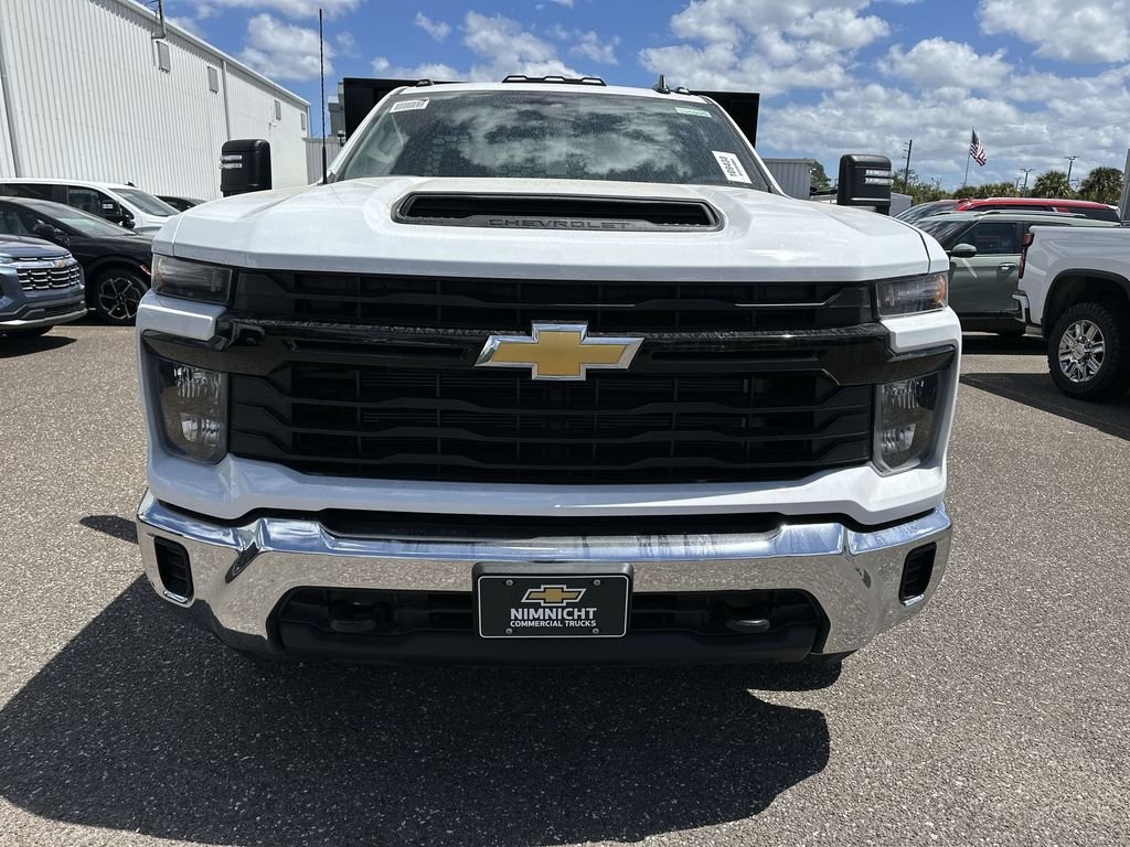 New 2026 Summit White Chevrolet Work Truck image 11