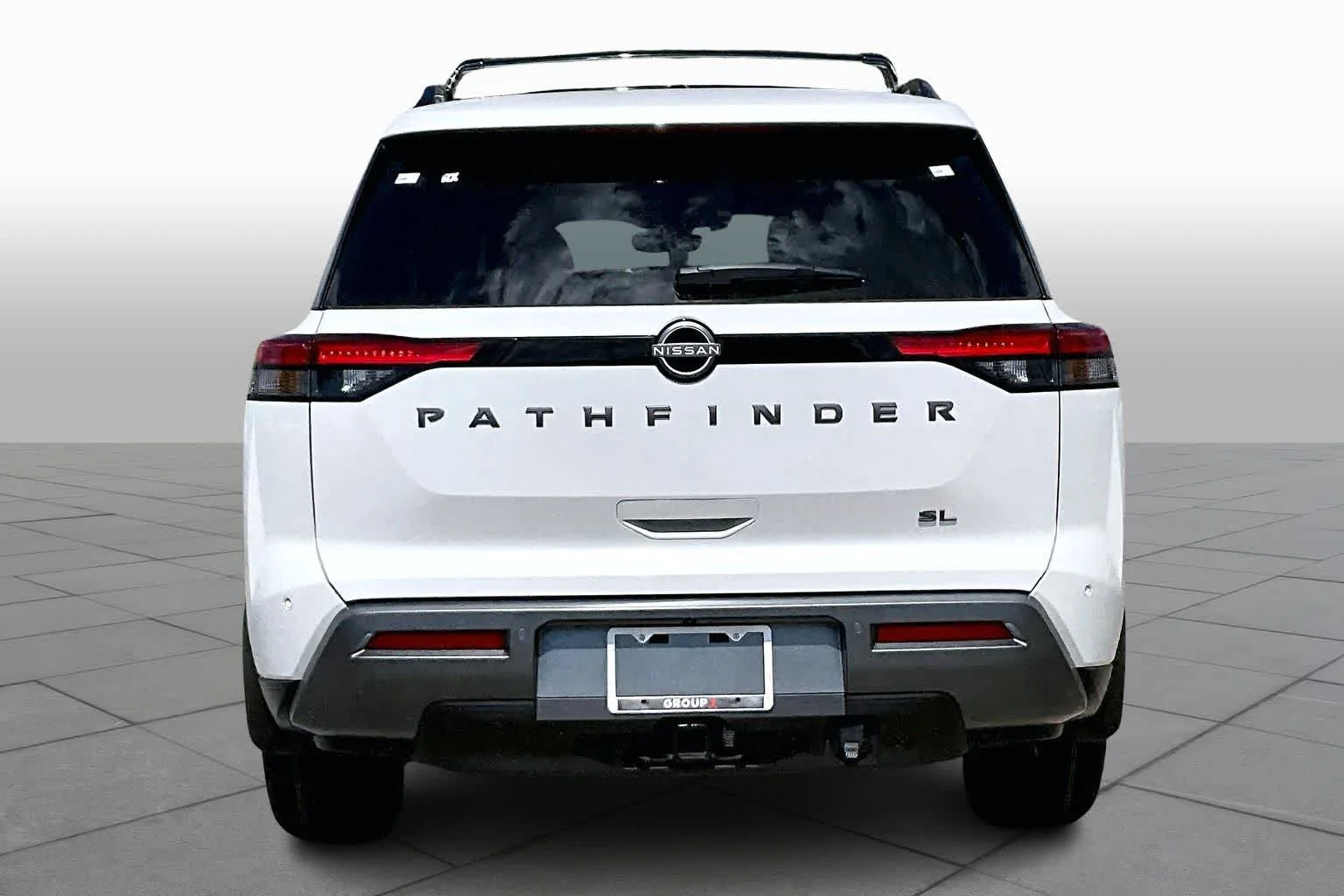 New 2026 Everest White Pearl TriCoat Nissan SL image 4