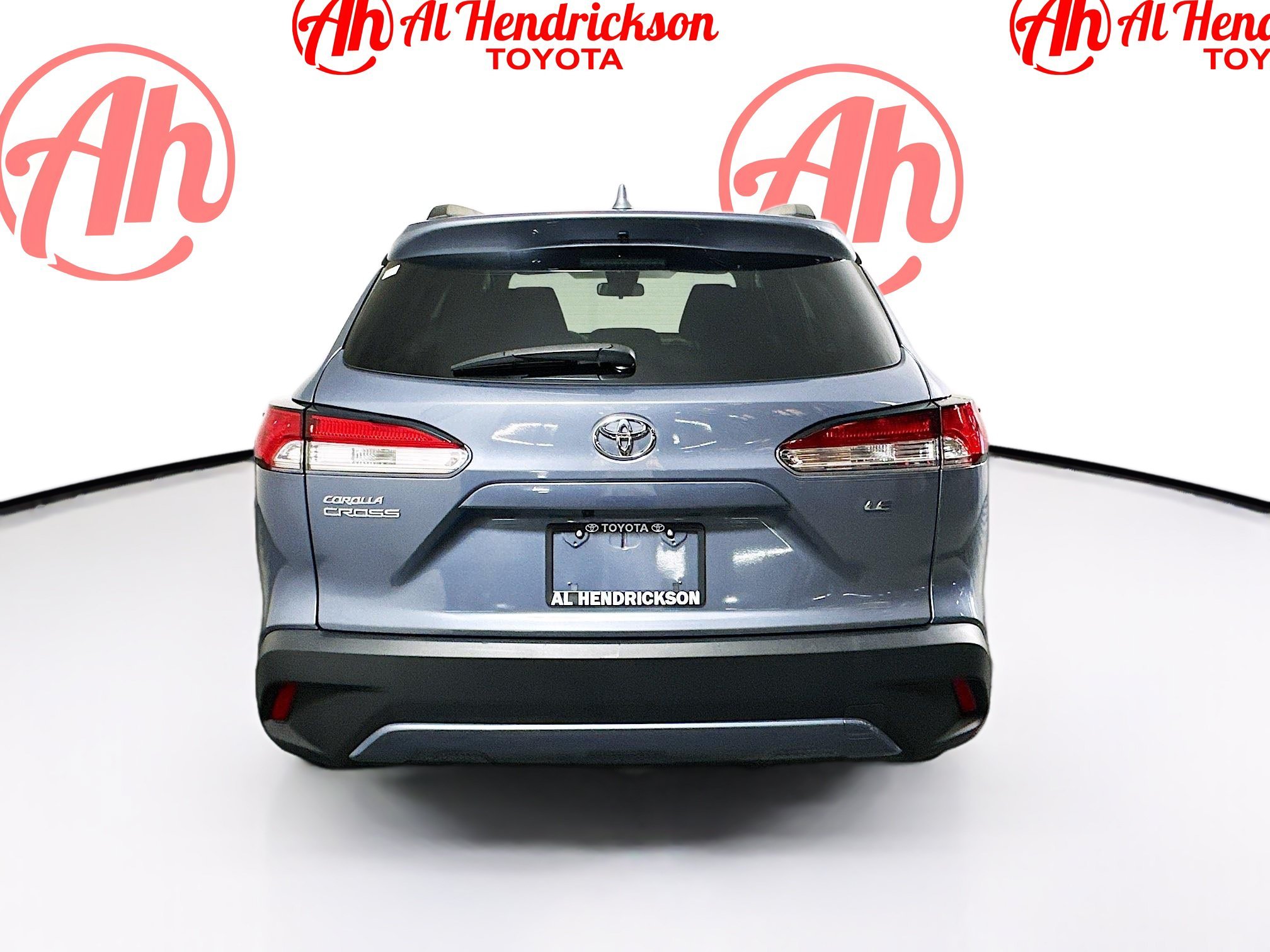 Used 2022 Celestite Toyota LE image 3