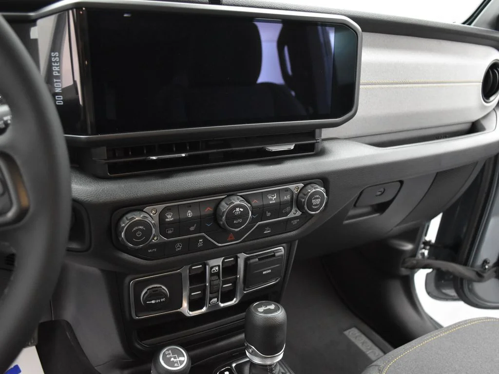 New 2026 Anvil Clearcoat Jeep Sport S image 11