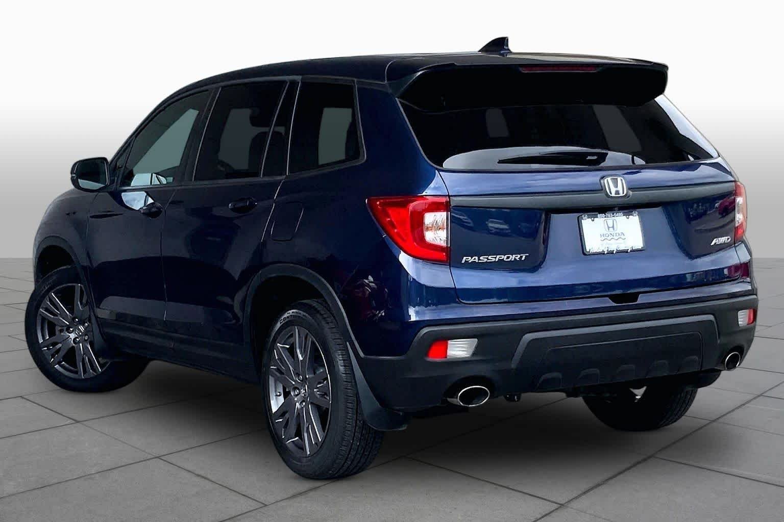 Used 2021 Obsidian Blue Pearl Honda EX-L image 12