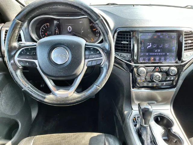 Used 2019 Silver Jeep Altitude image 14