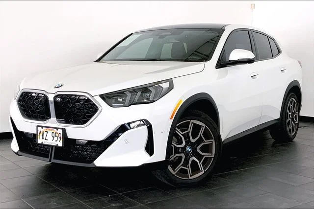 2025 BMW X2 xDrive28i's photo