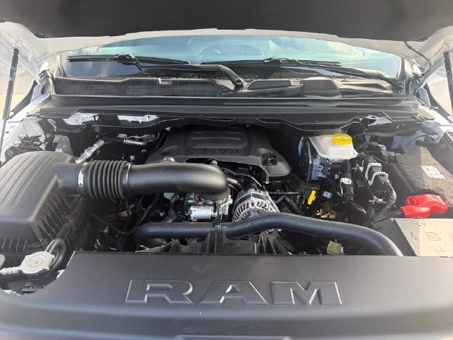 New 2027 Bright White Clear-Coat Exterior Paint RAM Express image 17