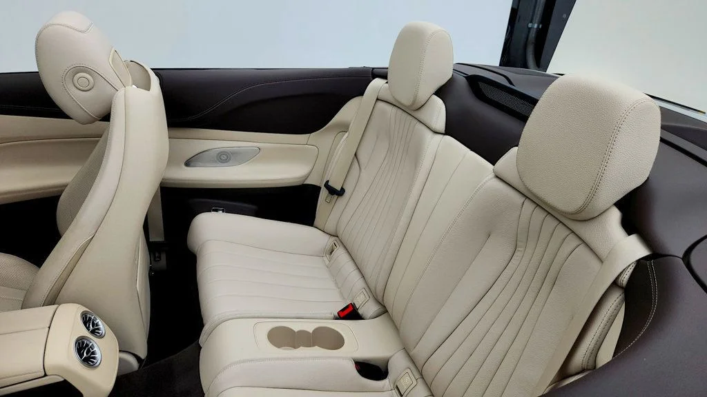 Used 2018 designo Diamond White Mercedes-Benz E 400 RWD Cabriolet w/ AMG® Line, Premium Pkg & Massage Seats image 19