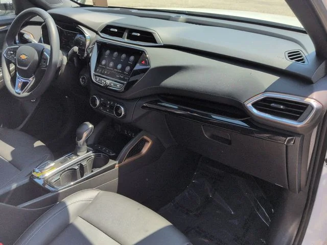 Used 2023 White Chevrolet ACTIV image 32