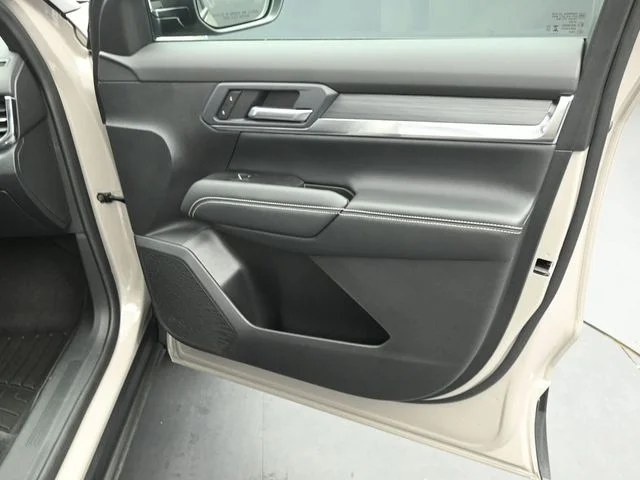 Used 2026 Gray GMC Elevation image 33