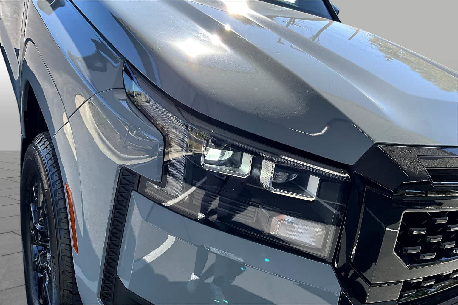 New 2026 Boulder Gray Pearl Nissan SV image 13