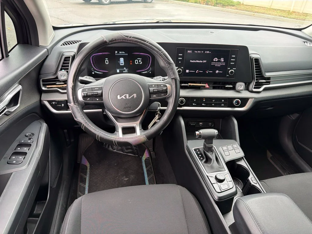 Used 2024 Fusion Black Kia LX image 19