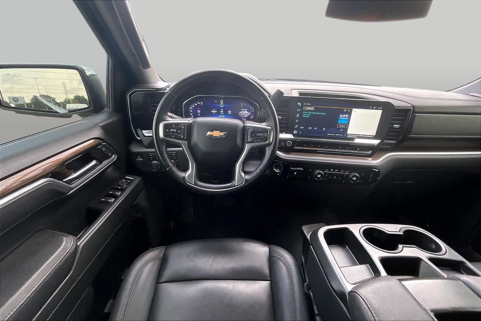 Used 2025 Cypress Gray Chevrolet LT image 11