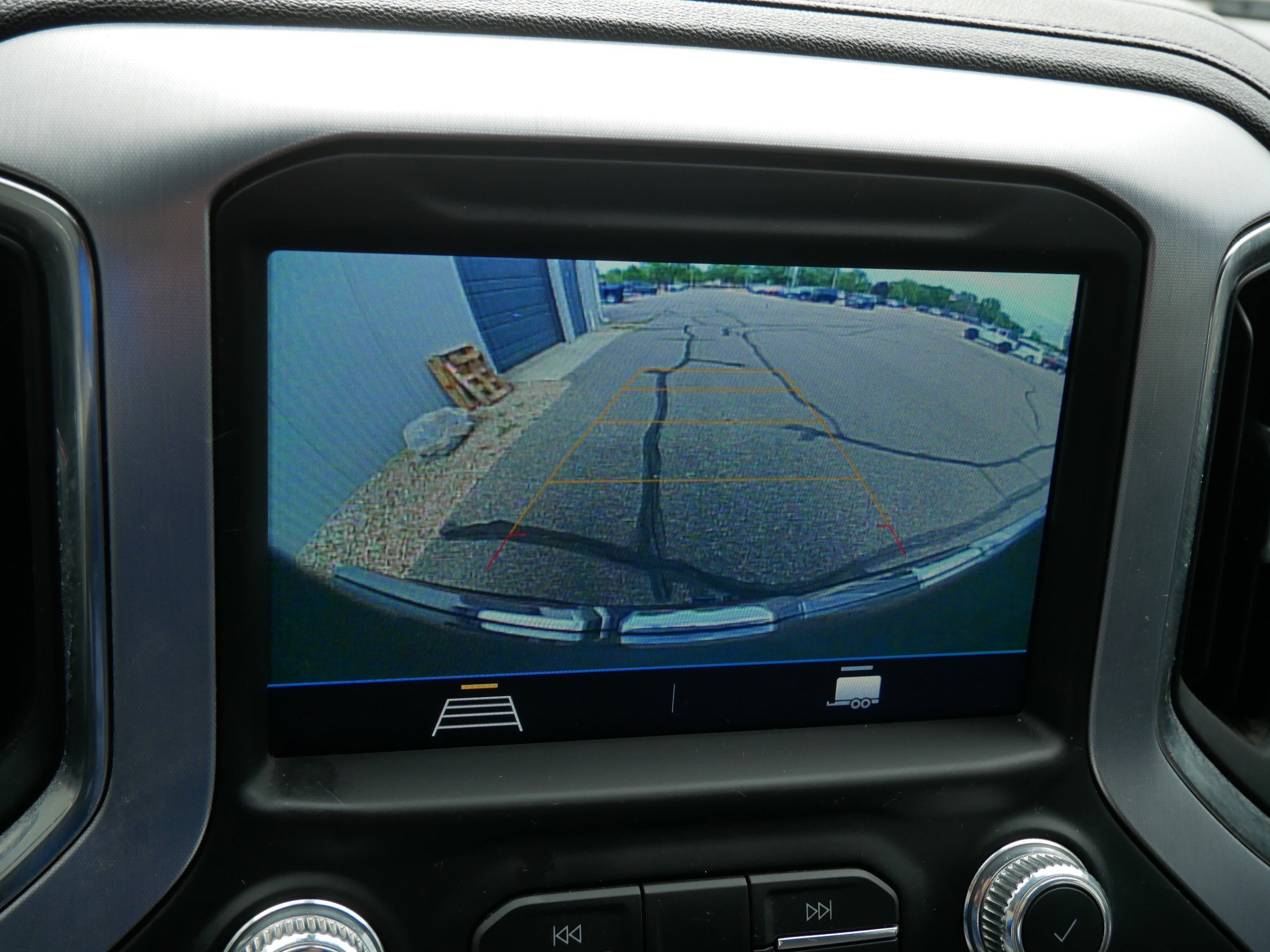Used 2021 Onyx Black GMC Elevation image 25