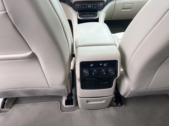Used 2023 Silver GMC Denali image 17