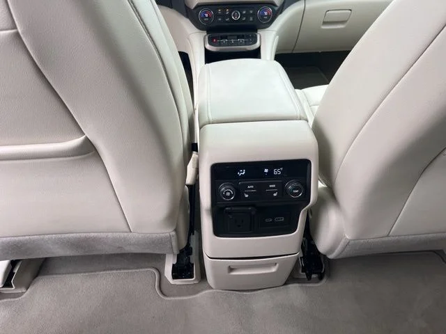 Used 2023 Silver GMC Denali image 17