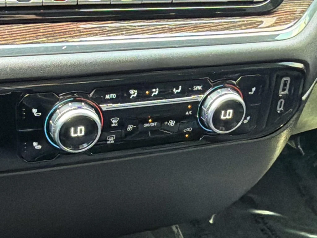 Used 2023 Summit White GMC Elevation image 20