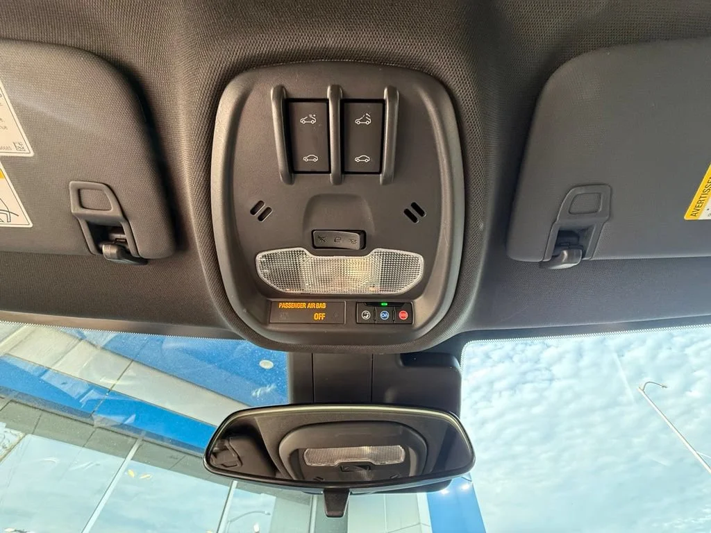 Used 2024 Fountain Blue Chevrolet 1RS image 29