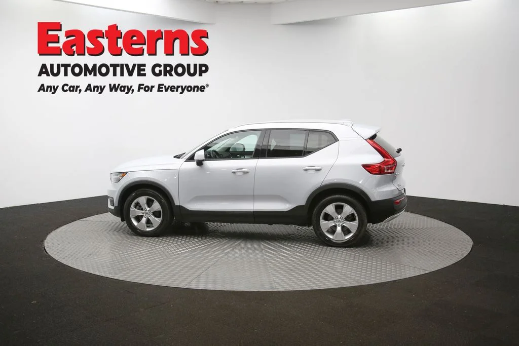 Used 2021 Silver Volvo Momentum image 60